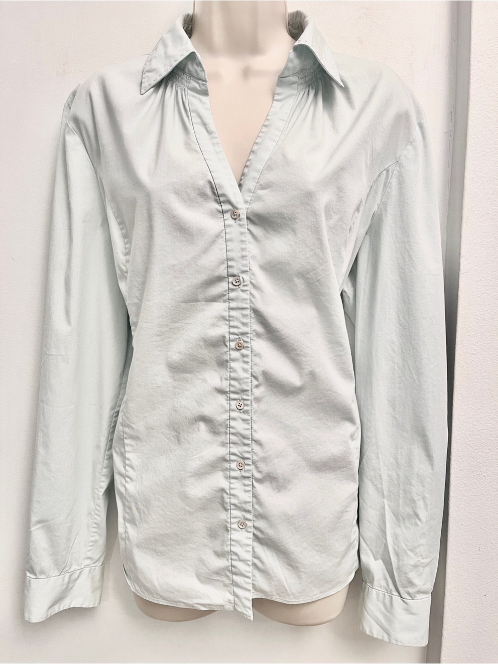 Elie Tahari Button down smart casual top